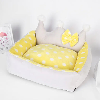 Crown Dog Bed — Royal Comfort Nest for Small & Medium Pets